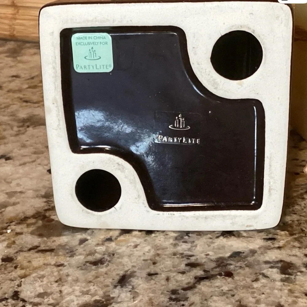 PARTYLITE RUSTIC SQUARE CERAMIC 7” CANDLE HOLDER WITH 2 FRENCH VANILLA CANDLES - Picture 4 of 4